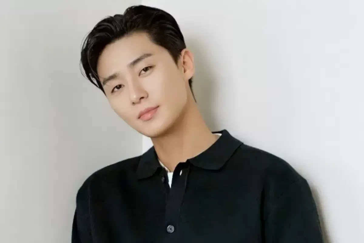 Park Seo Joon Confirmed for a New Romantic Comedy Drama