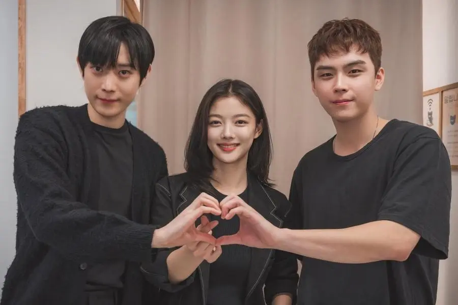 “Dear X”: Kim You Jung, Kim Young Dae, and Kim Do Hoon Impress in the Script Reading of TVING’s New Drama